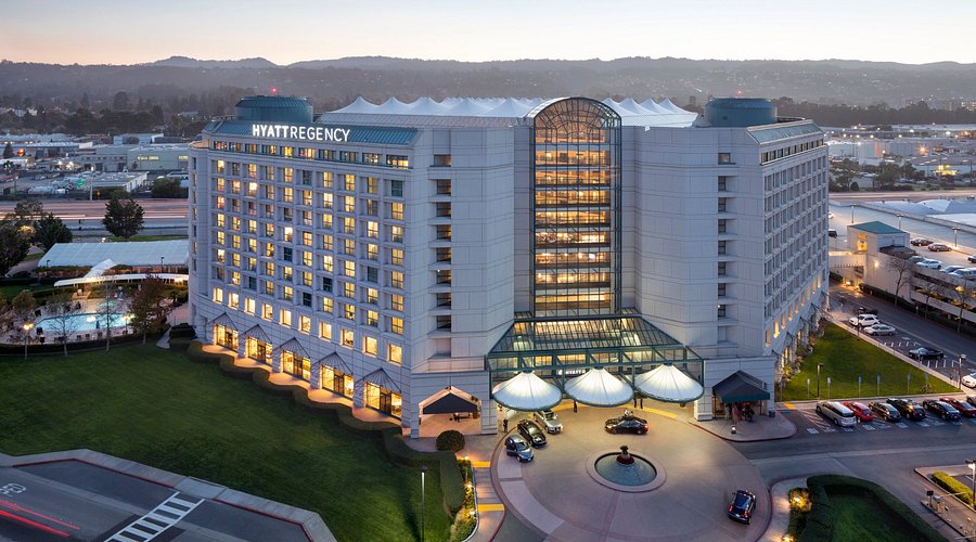 Aerial image of the Hyatt Regency San Francisco Airport