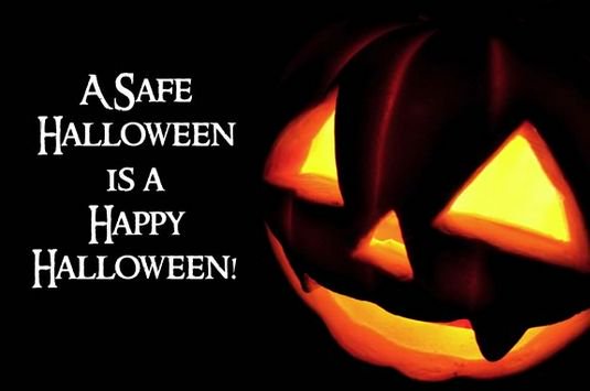 Jack-o-lantern with text "A safe Halloween is a happy Halloween."